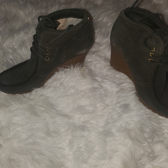 Women's MK Wallaby Wedges - Picture 2 of 5